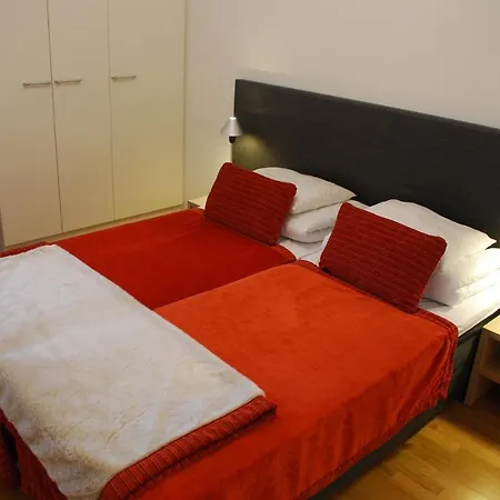 8208 Apartment Yllas